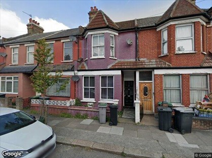 4 Bed Terraced House, Rosebery Avenue, N17