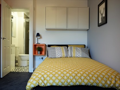 Room in a Shared House, Liverpool Road, M30