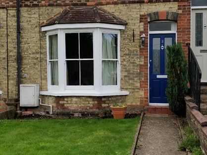 3 Bed Terraced House, Sunnyside, RH9