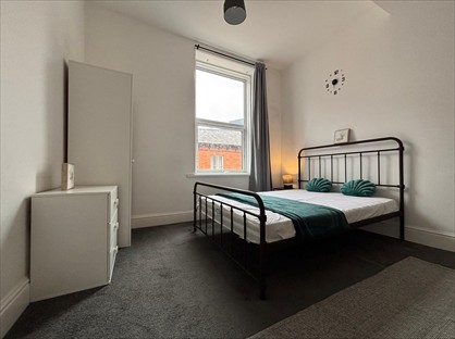 Room in a Shared Flat, Baillie Apartments, OL16