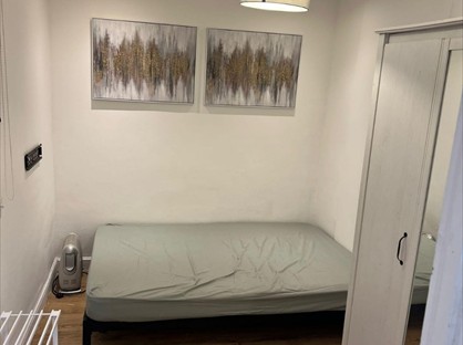 Studio Flat, Oulton Crescent, IG11