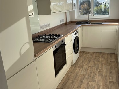 1 Bed Flat, Willoughby Close, EX8