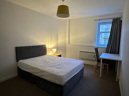 Room in a Shared Flat, Glasgow, G3