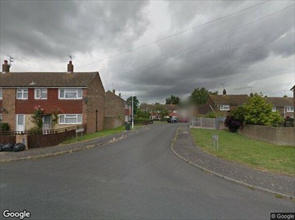 3 Bed Terraced House, Cleves Way, TN23