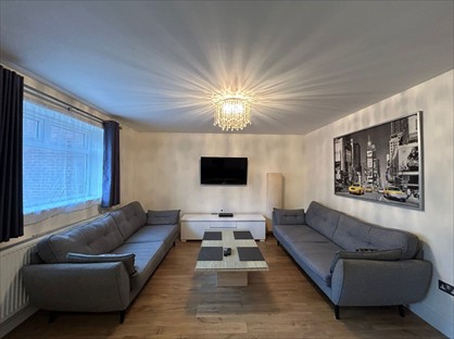 2 Bed Flat, Broadway, W13