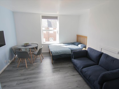 1 Bed Flat, George Street, CV31