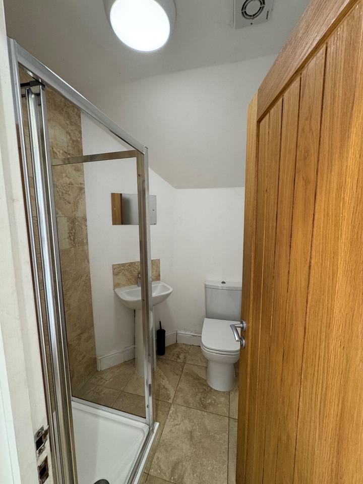 Additional image 7 of 4 Bed Flat, London Road, OX3, N1 7GU