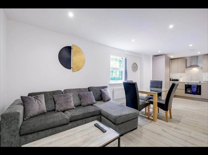 2 Bed Flat, Aspen Court, GU15