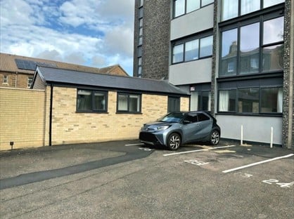 1 Bed Flat, Yarmouth Way, NR30