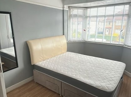 Room in a Shared House, South Farm Road, BN14