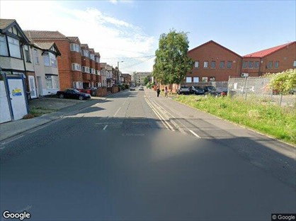 6 Bed Semi-Detached House, Wexham Road, SL1