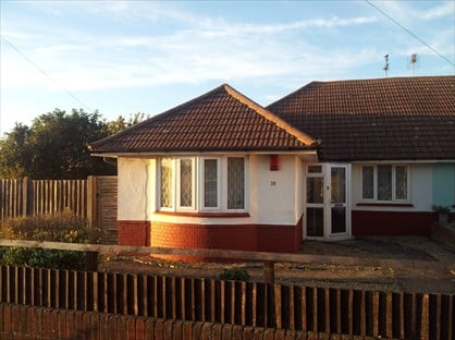 2 Bed Bungalow, The Warren Drive, CT8