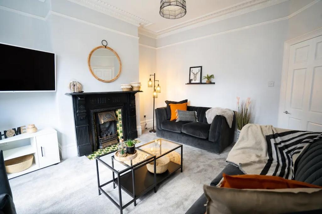 5 Bed Terraced House, Brentwood Terrace, LS12, N1 7GU