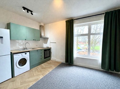 1 Bed Flat, Broad Street, CW1