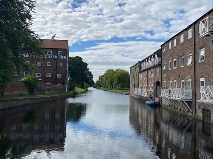 1 Bed Flat, Riverhead Court, YO25