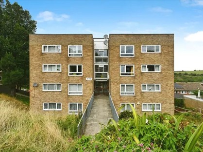3 Bed Flat, Dartmouth Crescent, BN2