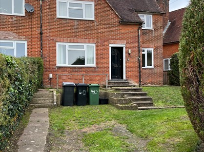 4 Bed Semi-Detached House, Cromwell Rd, SO22