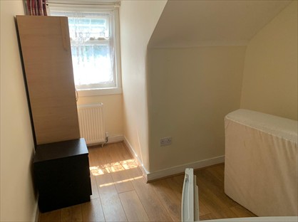 Room in a Shared Flat, High Road, IG1