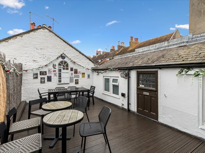 3 Bed Terraced House, St. James's Street, BN2