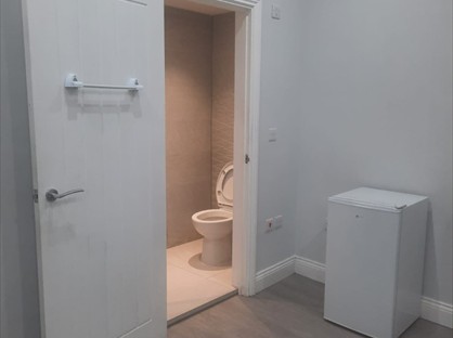 Studio Flat, Springbank Road, SE13