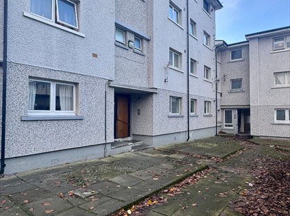 2 Bed Flat, Philip Square, KA8