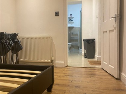 Studio Flat, Oulton Crescent, IG11