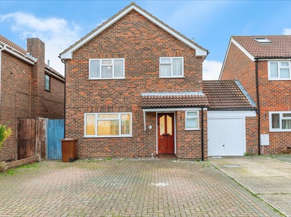 4 Bed Detached House, Corral Close, ME5