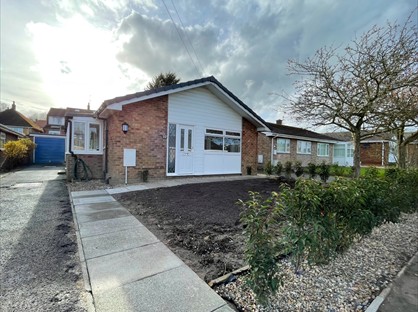 3 Bed Bungalow, Rosemoor Close, YO14