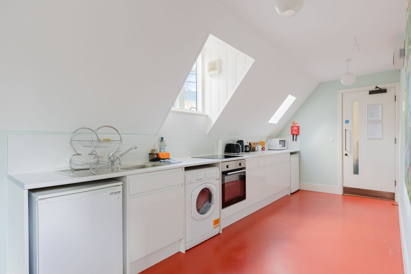 2 Bed Flat, Commercial Street, E1 photo 2