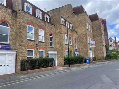 2 Bed Flat, Gladbeck Way, EN2