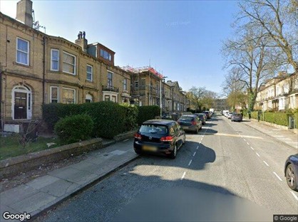 2 Bed Flat, Bradford, BD7