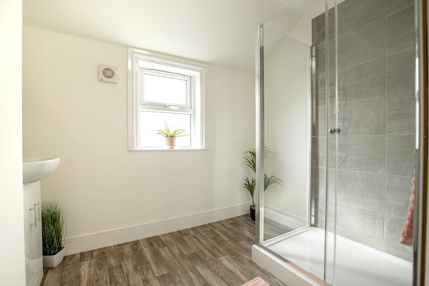 Additional image 11 of 5 Bed Flat, Regent Terrace, S3, N1 7GU