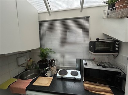 Room in a Shared House, Cassio Road, WD18