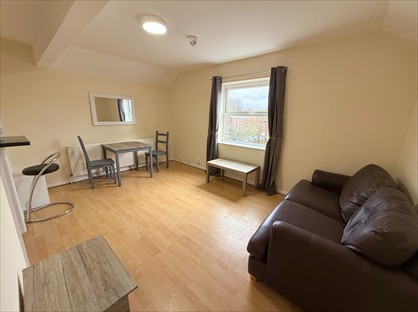 1 Bed Flat, Burton Road, M20