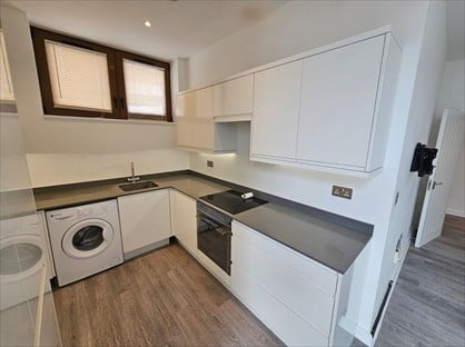 2 Bed Flat, Ziggurat House, AL1