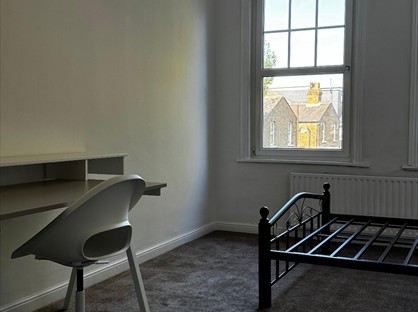 Room in a Shared House, Hanworth Road, TW13