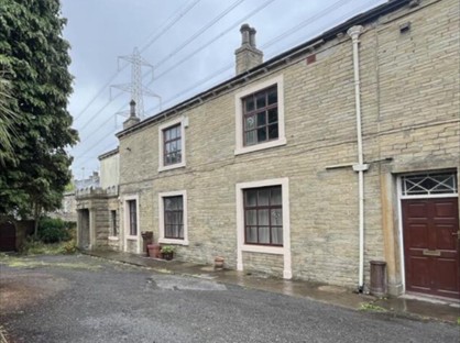 2 Bed Flat, Carr Lane, BD12