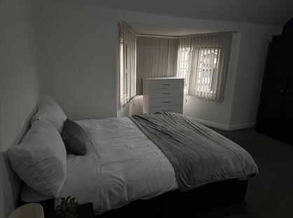 Room in a Shared House, Portland Road, B16