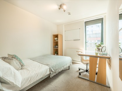 5 Bed Flat, Regent Terrace, S3