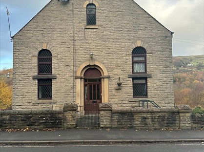 3 Bed Flat, New Mills Road, SK22