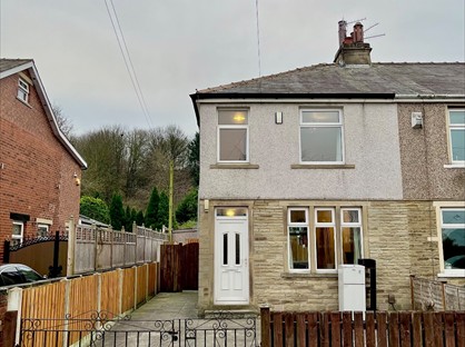 3 Bed Semi-Detached House, Carr Bottom Road, BD5