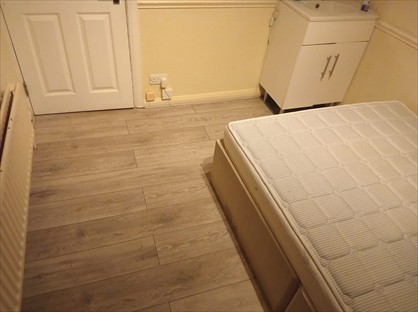 Room in a Shared House, Dedworth Road, SL4