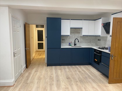 4 Bed Terraced House, Chevington, NW2