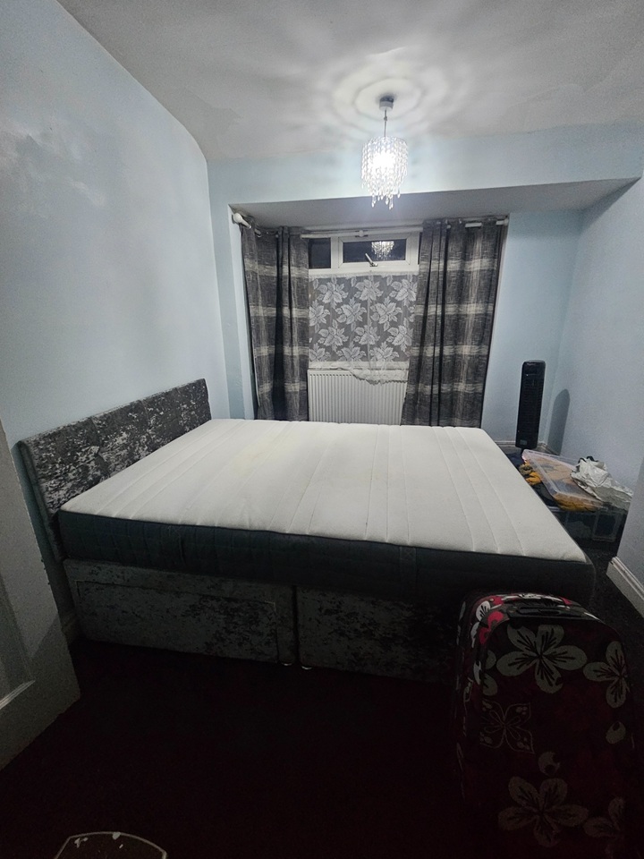 Additional image 2 of 3 Bed Terraced House, Park View Avenue, LS4, N1 7GU