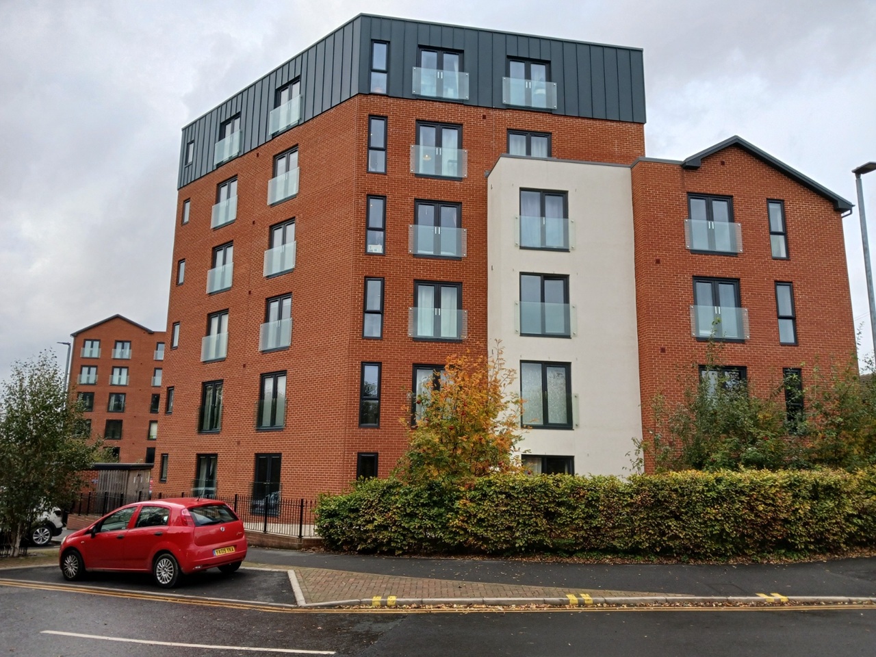 1 Bed Flat, Cross Green Lane, LS9 photo 3