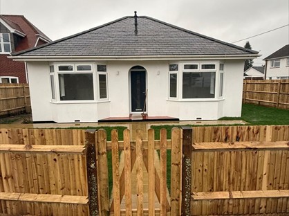 3 Bed Bungalow, Eastfield Lane, BH24