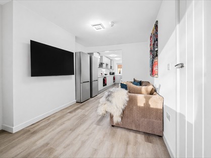 6 Bed Flat, Church Road, BS5