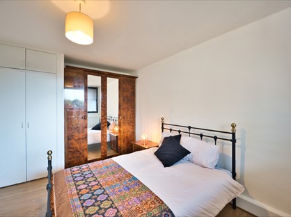 Room in a Shared Flat, Morgan House, SW1V