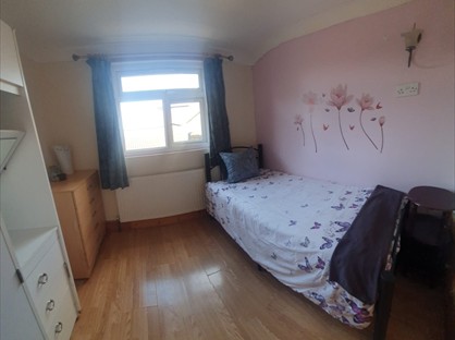 Room in a Shared House, Colville Road, E11