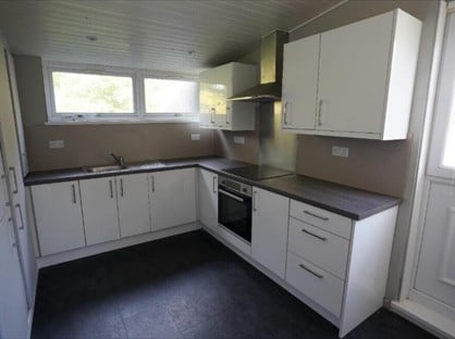 2 Bed Terraced House, Pine Grove, G67